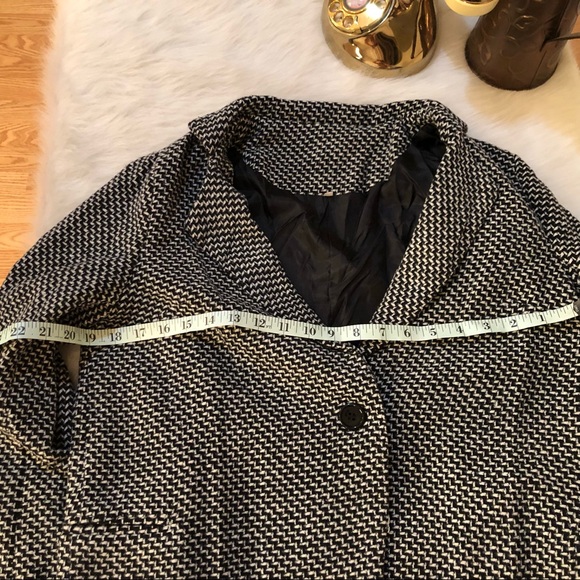Beautiful herringbone coat with 1 button front notched collar slit pockets new - Picture 10 of 14